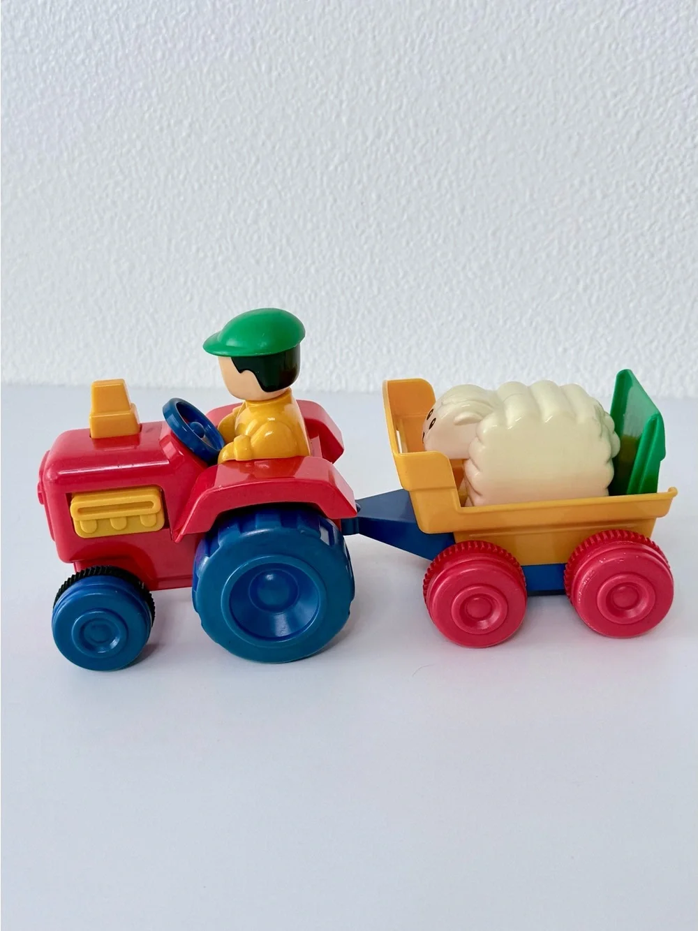 Tomy Pick Up n’ Go Tractor Sheep Trailer Farm Farmer Toy Vintage 1990 Rare Works